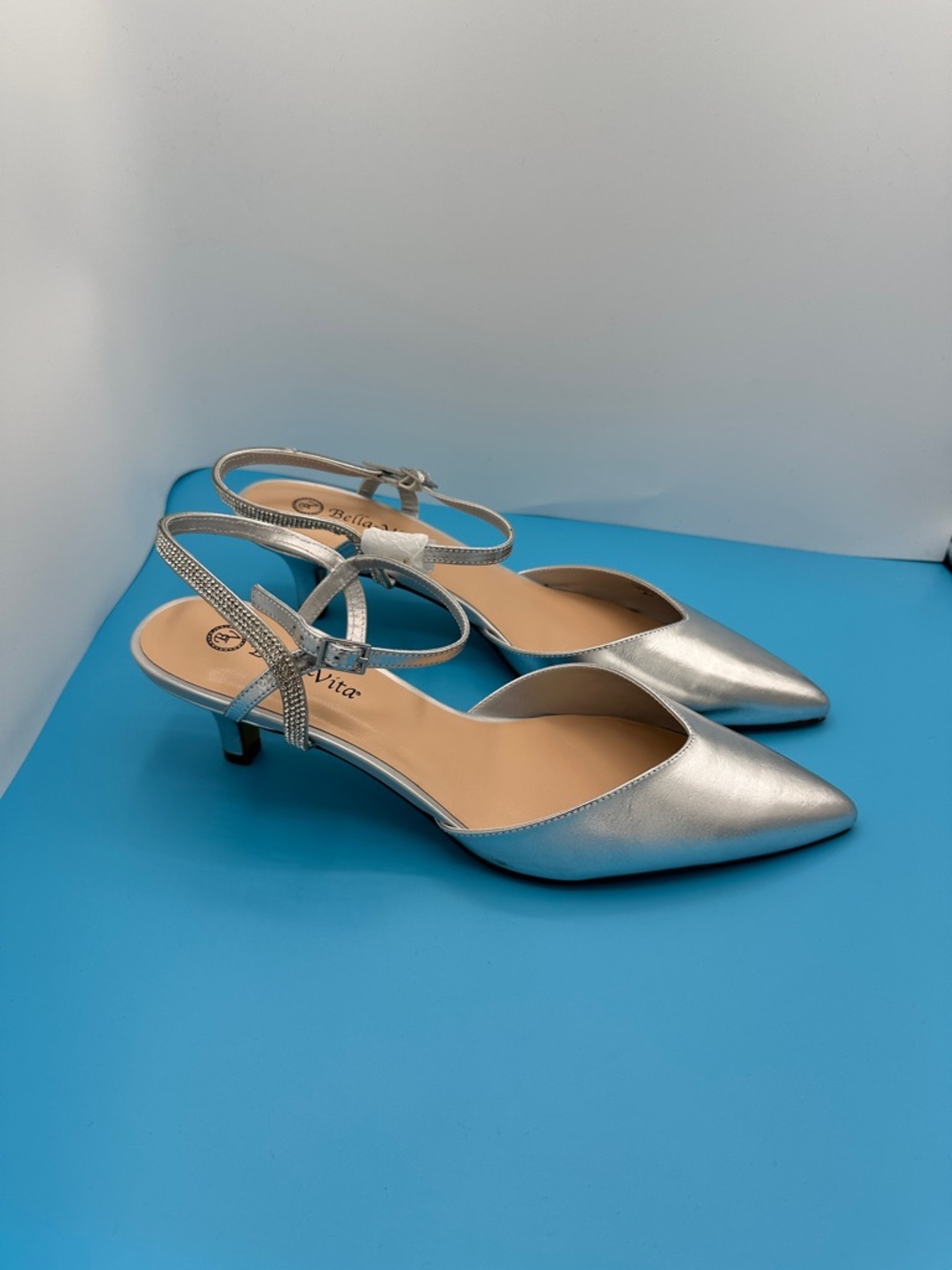NEW! Bella Vita Silver Pointed-Toe Ankle-Strap Heels Womens size 12 (no box )